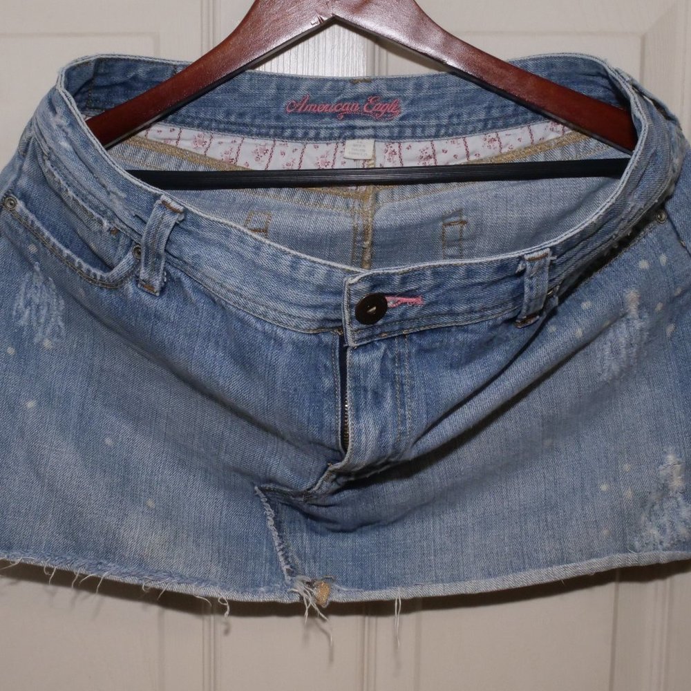 American Eagle cut off jean skirt